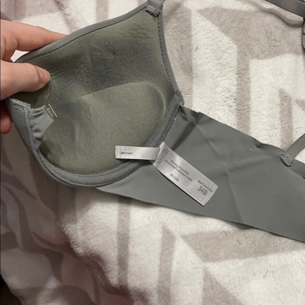 Push Up Front Hook Crisscross Back - image 2